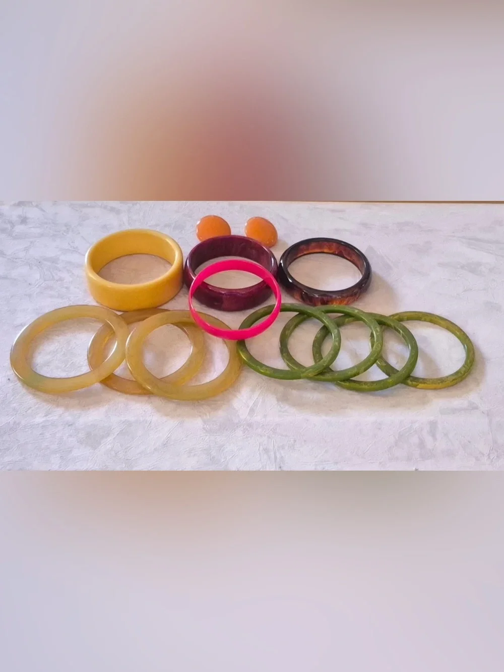 Vintage Bakelite Bundle (11 Bracelet 1 pr earrings)